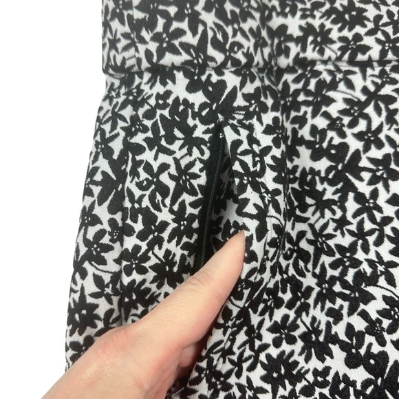 LANE BRYANT The Allie Black & White Floral Patterned Pants Plus Size 18W Trouser - Picture 5 of 16